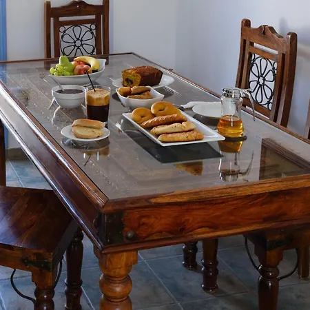 Ihthioessa Boutique Szálloda 2*