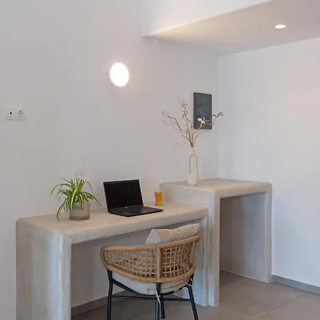 Ihthioessa Hotel 2*